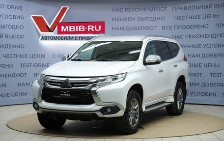 Mitsubishi Pajero Sport III рестайлинг, 2018 год, 2 390 000 рублей, 1 фотография