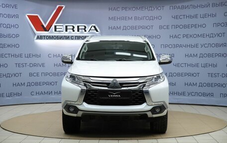 Mitsubishi Pajero Sport III рестайлинг, 2018 год, 2 390 000 рублей, 2 фотография
