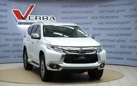 Mitsubishi Pajero Sport III рестайлинг, 2018 год, 2 390 000 рублей, 3 фотография