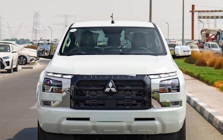 Mitsubishi Triton, 2025 год, 6 690 000 рублей, 2 фотография