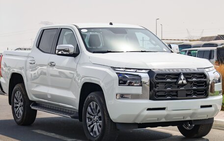 Mitsubishi Triton, 2025 год, 6 690 000 рублей, 3 фотография