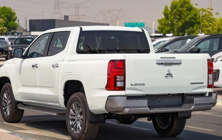 Mitsubishi Triton, 2025 год, 6 690 000 рублей, 6 фотография