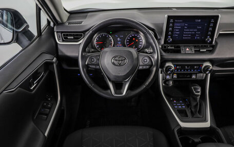 Toyota RAV4, 2022 год, 4 169 000 рублей, 11 фотография