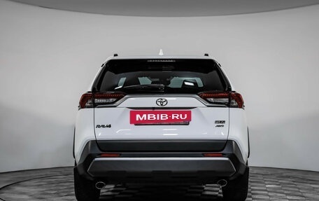 Toyota RAV4, 2022 год, 4 169 000 рублей, 6 фотография