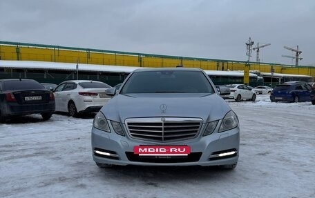 Mercedes-Benz E-Класс, 2012 год, 1 550 000 рублей, 24 фотография