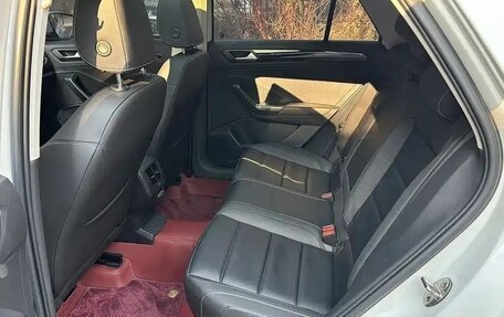 Volkswagen T-Roc I, 2022 год, 2 140 000 рублей, 11 фотография