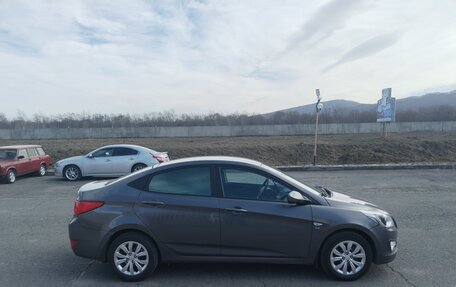 Hyundai Solaris II рестайлинг, 2015 год, 920 000 рублей, 3 фотография