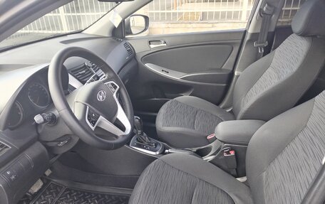 Hyundai Solaris II рестайлинг, 2015 год, 920 000 рублей, 7 фотография