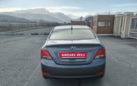 Hyundai Solaris II рестайлинг, 2015 год, 920 000 рублей, 4 фотография