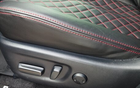 Toyota RAV4, 2016 год, 2 420 000 рублей, 12 фотография