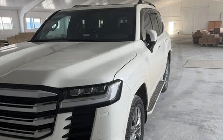 Toyota Land Cruiser, 2023 год, 10 000 000 рублей, 2 фотография