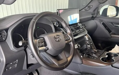 Toyota Land Cruiser, 2023 год, 10 000 000 рублей, 5 фотография