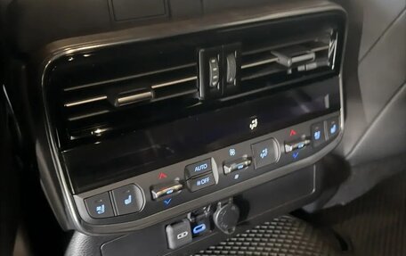 Toyota Land Cruiser, 2023 год, 10 000 000 рублей, 10 фотография