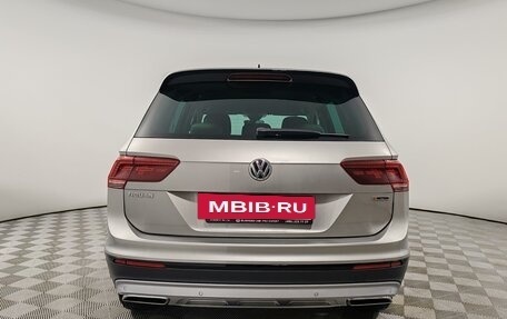 Volkswagen Tiguan II, 2020 год, 2 915 000 рублей, 6 фотография
