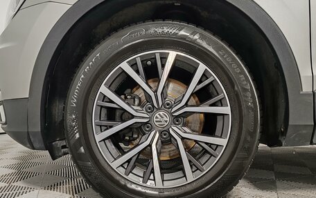 Volkswagen Tiguan II, 2020 год, 2 915 000 рублей, 18 фотография