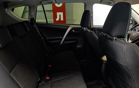Toyota RAV4, 2019 год, 3 250 000 рублей, 9 фотография