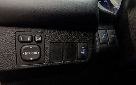 Toyota RAV4, 2019 год, 3 250 000 рублей, 10 фотография