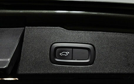 Volvo V60 Cross Country II, 2019 год, 3 299 700 рублей, 20 фотография