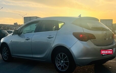 Opel Astra J, 2011 год, 550 000 рублей, 9 фотография