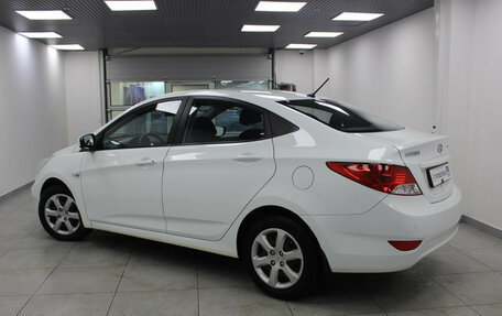 Hyundai Solaris II рестайлинг, 2013 год, 350 000 рублей, 3 фотография