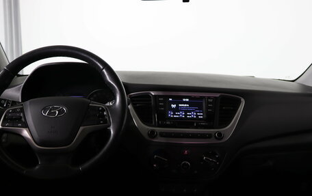 Hyundai Solaris II рестайлинг, 2018 год, 1 179 990 рублей, 13 фотография