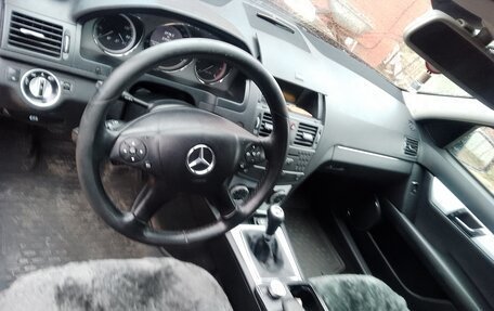 Mercedes-Benz C-Класс, 2011 год, 1 250 000 рублей, 4 фотография