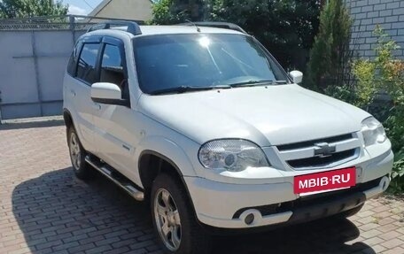 Chevrolet Niva I рестайлинг, 2013 год, 530 000 рублей, 2 фотография