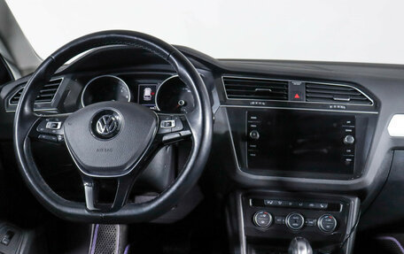 Volkswagen Tiguan II, 2020 год, 2 697 000 рублей, 12 фотография