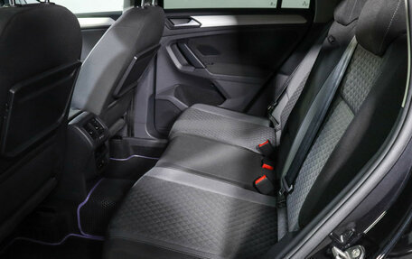 Volkswagen Tiguan II, 2020 год, 2 697 000 рублей, 10 фотография