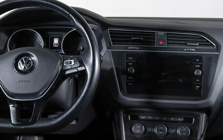 Volkswagen Tiguan II, 2020 год, 2 697 000 рублей, 13 фотография