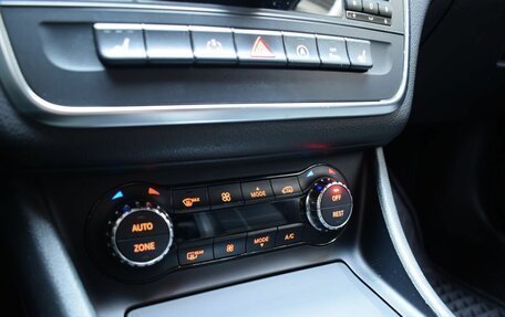 Mercedes-Benz GLA, 2015 год, 1 950 000 рублей, 15 фотография