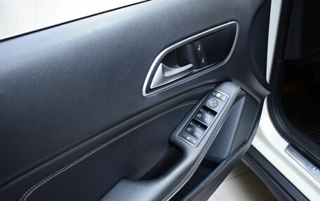 Mercedes-Benz GLA, 2015 год, 1 950 000 рублей, 17 фотография