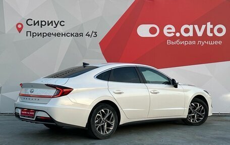 Hyundai Sonata VIII, 2021 год, 1 990 000 рублей, 6 фотография