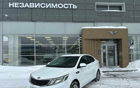KIA Rio III рестайлинг, 2013 год, 750 000 рублей, 2 фотография