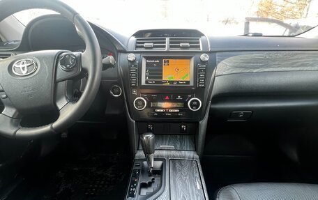 Toyota Camry, 2012 год, 1 950 000 рублей, 13 фотография