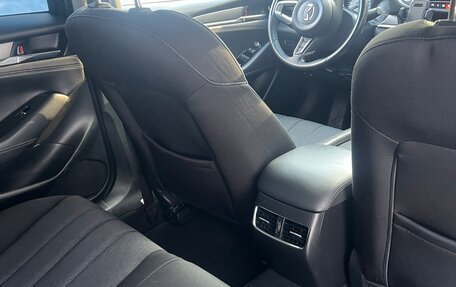 Mazda 6, 2019 год, 2 650 000 рублей, 24 фотография