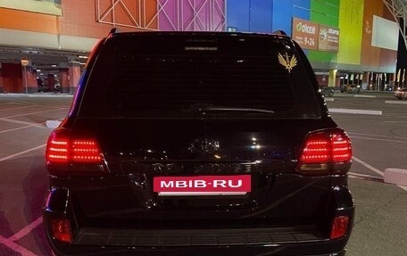 Toyota Land Cruiser 200, 2010 год, 3 650 000 рублей, 2 фотография