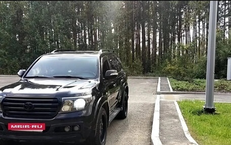 Toyota Land Cruiser 200, 2010 год, 3 650 000 рублей, 7 фотография