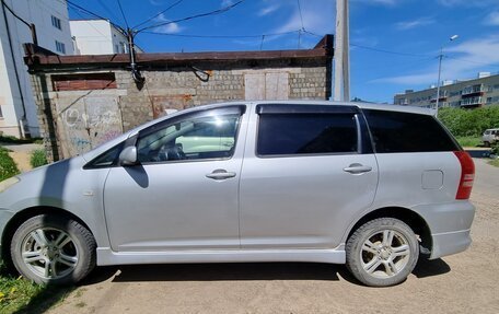 Toyota Wish II, 2003 год, 750 000 рублей, 2 фотография