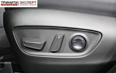 Toyota RAV4, 2025 год, 4 540 000 рублей, 24 фотография