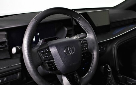 Toyota Camry, 2025 год, 4 840 000 рублей, 15 фотография