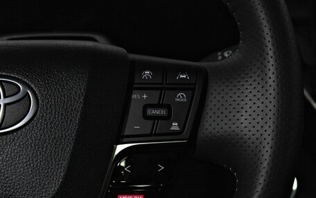Toyota Camry, 2025 год, 4 840 000 рублей, 19 фотография