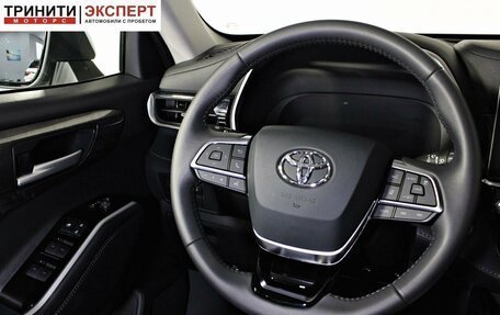 Toyota Highlander, 2025 год, 5 990 000 рублей, 13 фотография