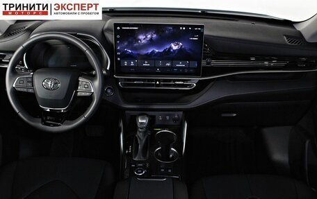 Toyota Highlander, 2025 год, 5 990 000 рублей, 16 фотография