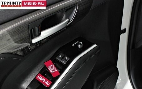 Toyota Highlander, 2025 год, 5 990 000 рублей, 20 фотография