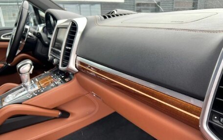 Porsche Cayenne III, 2016 год, 3 550 000 рублей, 24 фотография