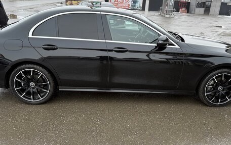 Mercedes-Benz E-Класс, 2021 год, 4 950 000 рублей, 3 фотография