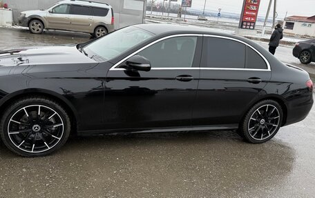 Mercedes-Benz E-Класс, 2021 год, 4 950 000 рублей, 4 фотография