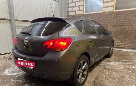 Opel Astra J, 2011 год, 520 000 рублей, 4 фотография