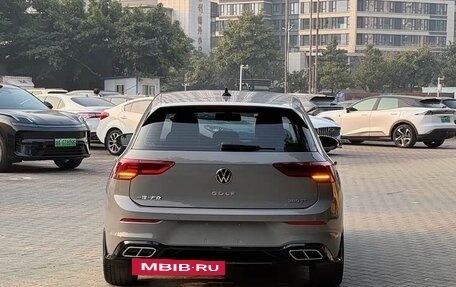 Volkswagen Golf VIII, 2022 год, 1 980 000 рублей, 5 фотография